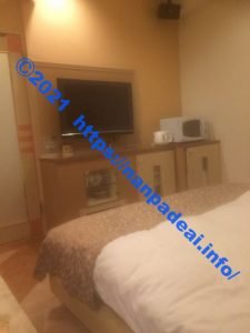 シンママ熟女の車でホテル直行したが、、熟女の現実を感じてテンション下がる